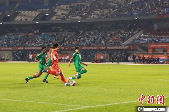 中国U-16男足首战告捷 2-1力克沙特阿拉伯U-16