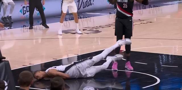 文班亚马脑震荡伤退 马刺主场惨败开拓者系列赛