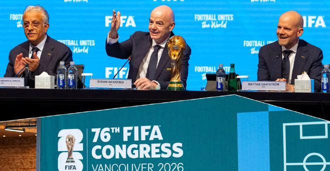 巴以代表握手遭拒，FIFA主席无奈打圆场